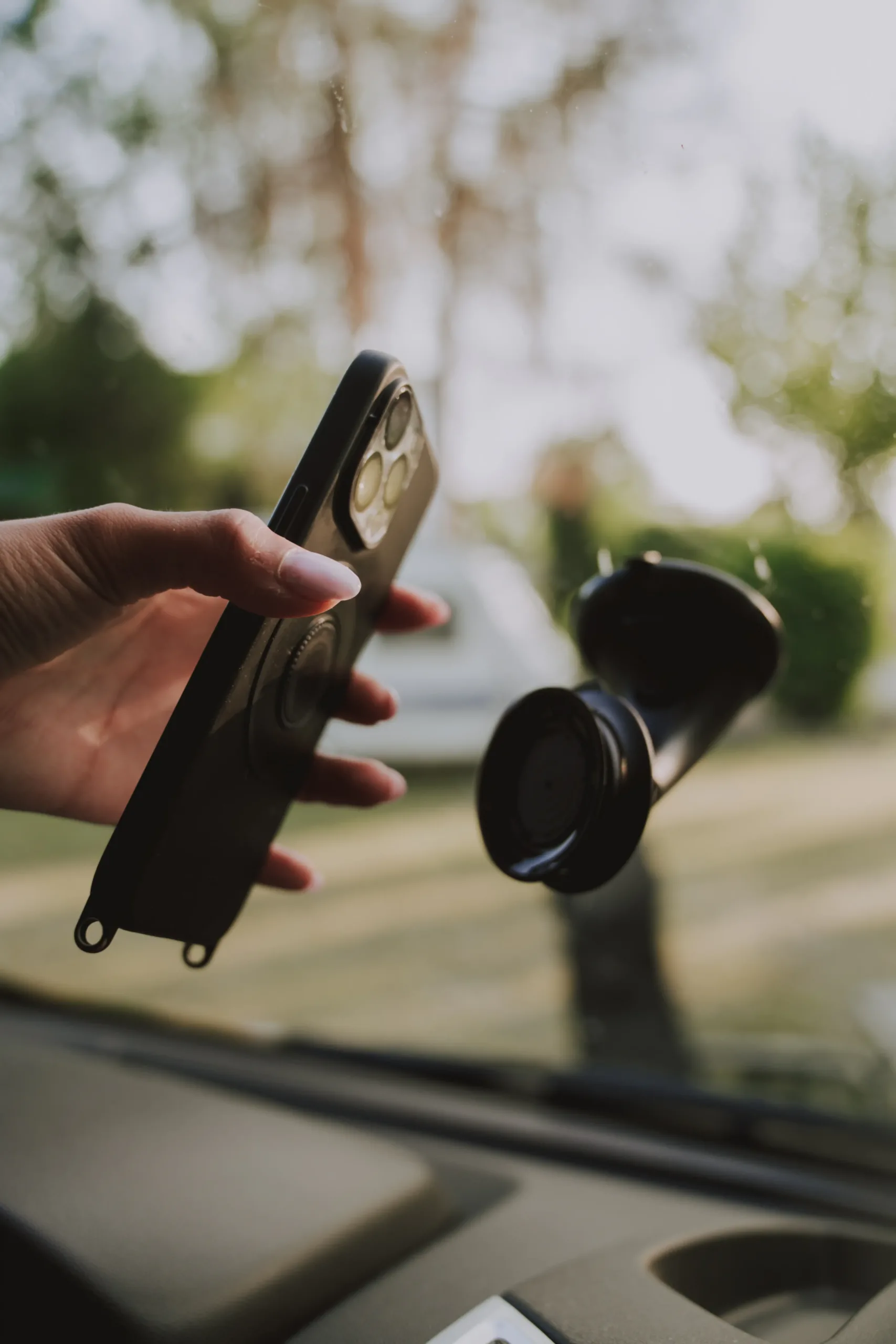 Кріплення телефона на вітрове скло автомобіля FIDLOCK VACUUM car suction base, чорний - СпортЦех СпортЦех - Кріплення телефона на вітрове скло автомобіля FIDLOCK VACUUM car suction base, чорний - СпортЦех