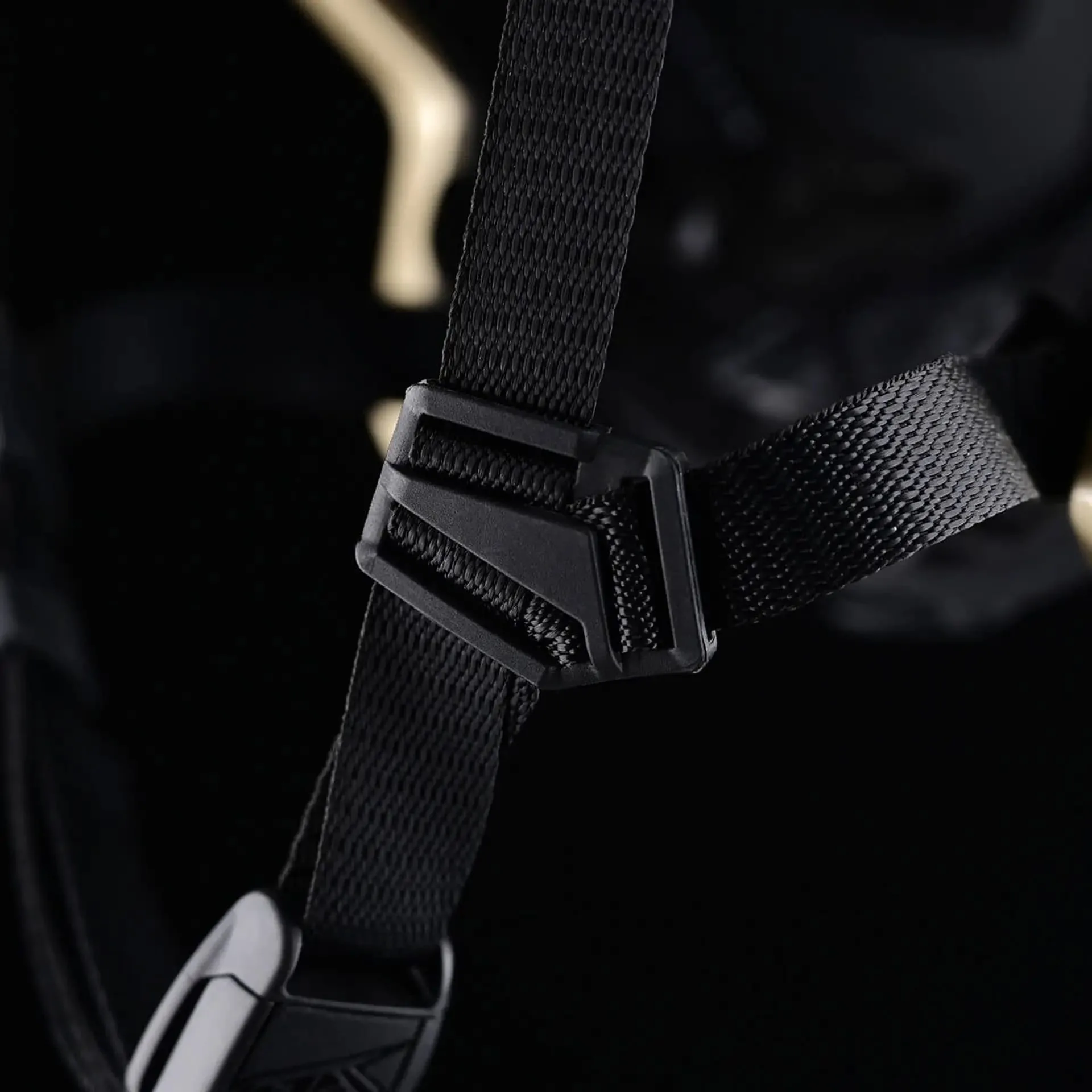 Вело шолом TLD Flowline SE HELMET Stealth - СпортЦех СпортЦех - Вело шолом TLD Flowline SE HELMET Stealth - СпортЦех