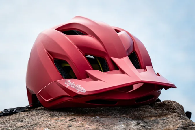 Вело шолом TLD FLOWLINE SE HELMET – TROOPER - СпортЦех СпортЦех - Вело шолом TLD FLOWLINE SE HELMET – TROOPER - СпортЦех