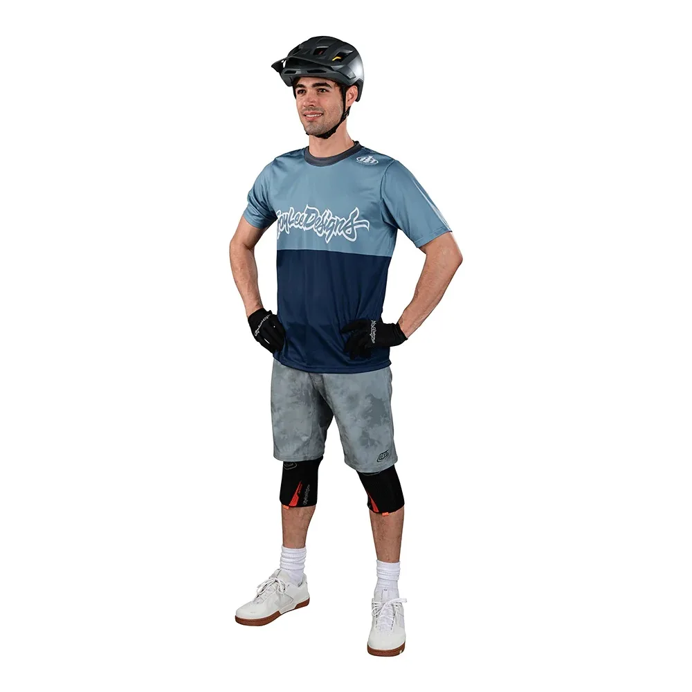 Джерсі TLD FLOWLINE SS JERSEY Scripter - СпортЦех СпортЦех - Джерсі TLD FLOWLINE SS JERSEY Scripter - СпортЦех