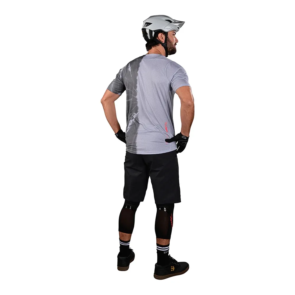 Джерсі TLD SKYLINE AIR SS JERSEY Half Dye - СпортЦех СпортЦех - Джерсі TLD SKYLINE AIR SS JERSEY Half Dye - СпортЦех