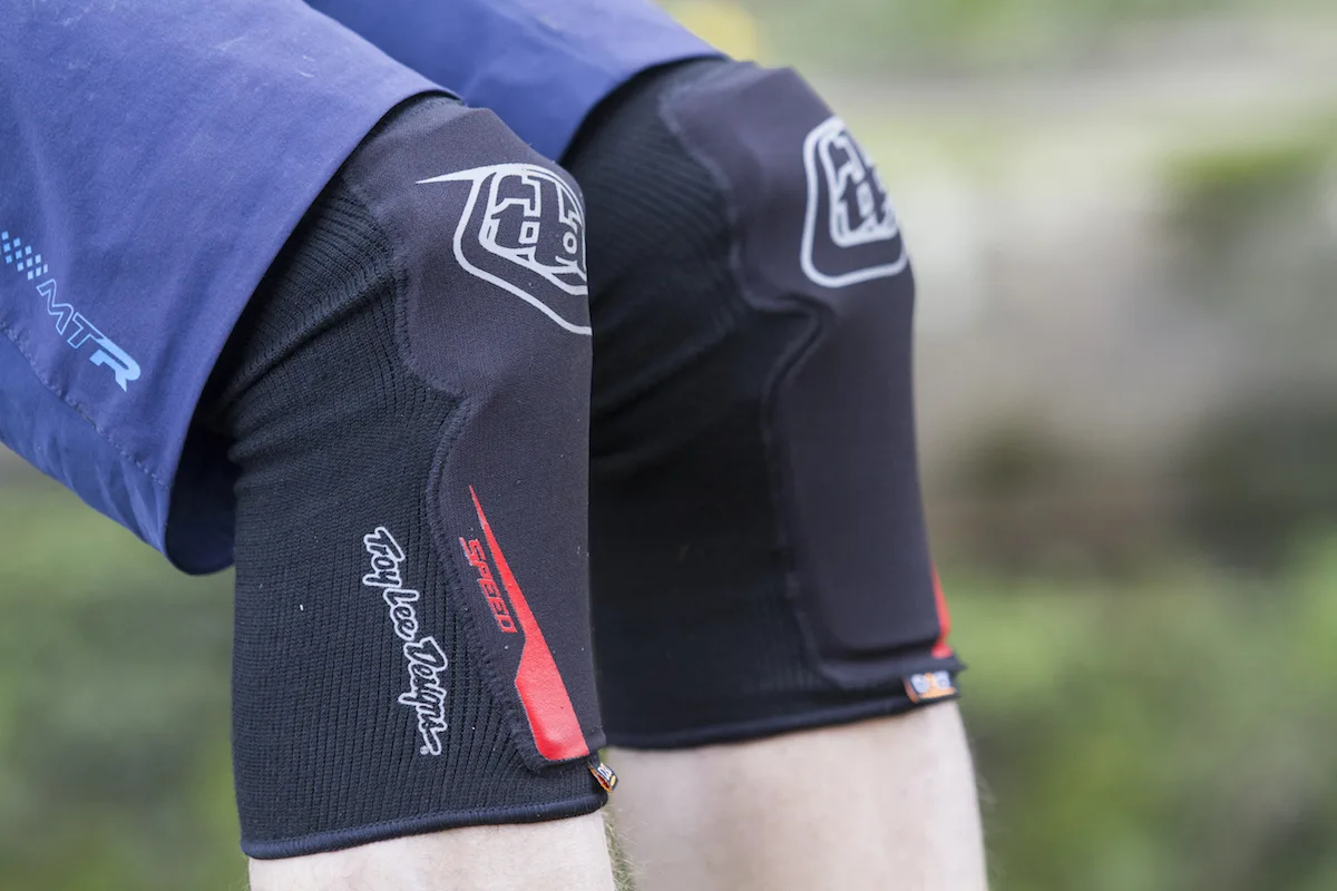 Наколінники TLD Speed Knee Sleeve - СпортЦех СпортЦех - Наколінники TLD Speed Knee Sleeve - СпортЦех