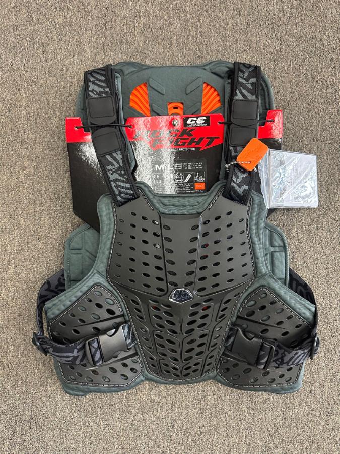 Захист тіла TLD ROCKFIGHT CE CHEST PROTECTOR - СпортЦех СпортЦех - Захист тіла TLD ROCKFIGHT CE CHEST PROTECTOR - СпортЦех